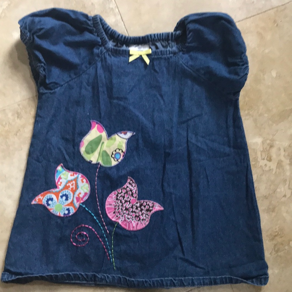 Girls short sleeved top